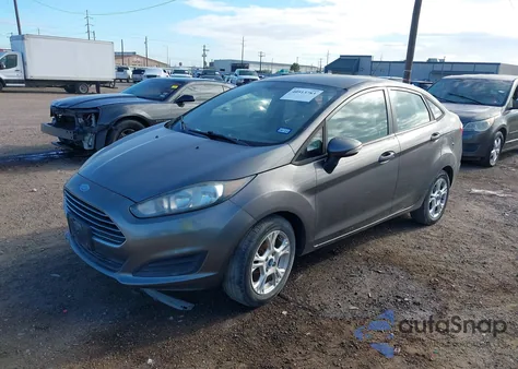 2014 Ford Fiesta Se z USA, uszkodzony, nr VIN 3FADP4BJ0EM121017
